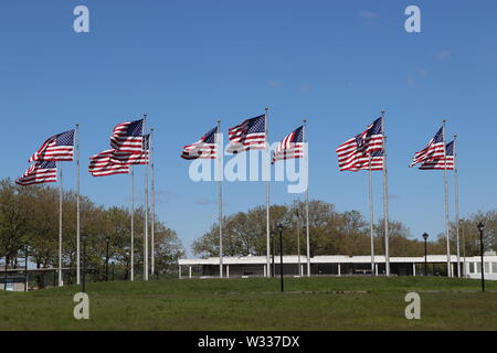 Amerikanische Fahnen schwenkten im Liberty State Park in New Jersey State. Vereinigte Staaten von Amerika Stockfoto