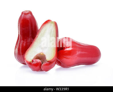 Rosenapfel auf weißem Hintergrund Stockfoto