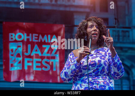 Liberec, Tschechische Republik. 11. Juli, 2019. Sängerin Patti Cathcart führt während der Bohemia JazzFest in Liberec, Tschechische Republik, 11. Juli 2019. Credit: Radek Petrásek/CTK Photo/Alamy leben Nachrichten Stockfoto