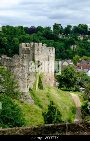 Chepstow Castle in Chepstow eine kleine Stadt am Ende der Wye Valley Monmouthshire Wales UK. Stockfoto