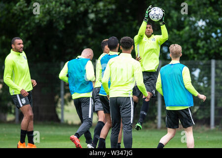 Opalenica, Polen. 12. Juli, 2019. OPALENICA, 12-07-2019, deutscher Fußball, Eredivisie, Saison 2019/2020, trainingcamp, Vitesse Torwart Bilal Bayazit während der Ausbildung in Polen Quelle: Pro Schüsse/Alamy leben Nachrichten Stockfoto