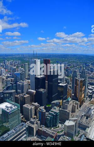 Panoramablick auf die Skyline von Toronto vom CN Tower gesehen Stockfoto