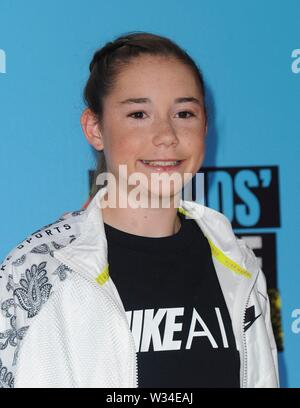 Olivia Moultrie in der Ankunftshalle für Nickelodeon Kids' Choice Sports Awards 2019, Barker Hangar, Santa Monica, CA 11. Juli 2019. Foto von: Elizabeth Goodenough/Everett Collection Stockfoto