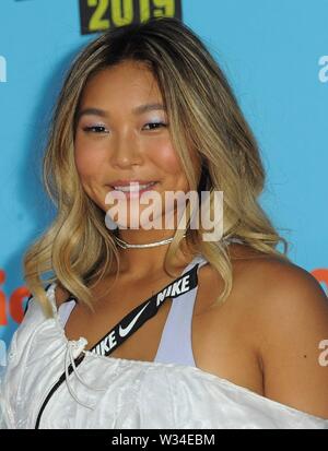Chloe Kim in der Ankunftshalle für Nickelodeon Kids' Choice Sports Awards 2019, Barker Hangar, Santa Monica, CA 11. Juli 2019. Foto von: Elizabeth Goodenough/Everett Collection Stockfoto