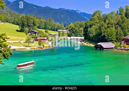 Konigssee alpinen See Küste, Berchtesgadener Land, Bayern, Deutschland Stockfoto