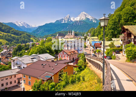 Stadt Berchtesgaden und Alpine Landschaft, Bayern Region in Deutschland Stockfoto