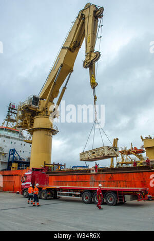 Normand 434 Liegeplätze an Land und stillgelegten Ölplattform Schrott von Bohrinseln in der Nordsee in Lerwick Shetland Schottland Stockfoto