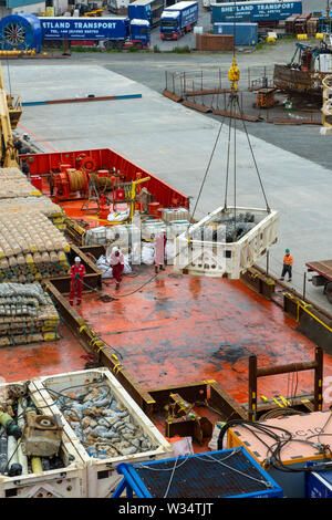 Normand 434 Liegeplätze an Land und stillgelegten Ölplattform Schrott von Bohrinseln in der Nordsee in Lerwick Shetland Schottland Stockfoto
