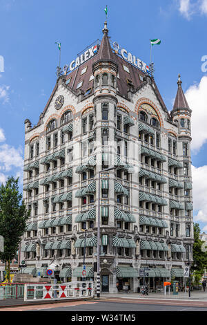 Witte Huis oder Weiße Haus in Rotterdam, Niederlande, 1898 im Jugendstil erbaut, ist ein nationales Kulturerbe Stockfoto