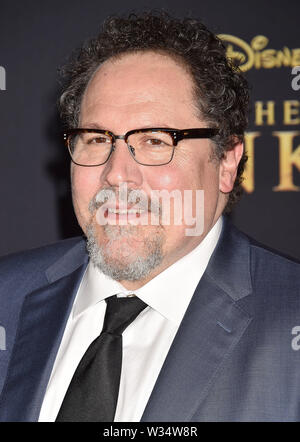 HOLLYWOOD, CA - Juli 09: Jon Favreau die Premiere von Disney's "Der König der Löwen nimmt' an der Dolby Theater am Juli 09, 2019 in Hollywood, Kalifornien. Stockfoto