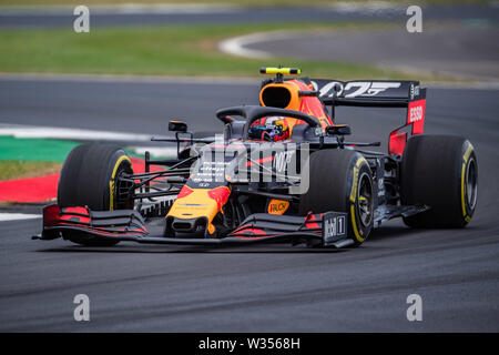 TOWCESTER, VEREINIGTES KÖNIGREICH. 12 Jul, 2019. Carles Leclerc von Ferrari in der Praxis Sitzung 2 Während der Formel 1 Rolex Grand Prix von Großbritannien 2019 in Silverstone am Freitag, Juli 12, 2019 in TOWCESTER, ENGLAND. Credit: Taka G Wu/Alamy leben Nachrichten Stockfoto