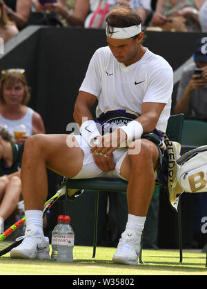 London England vom 12. Juli 2019 Die Meisterschaften in Wimbledon 2019 12072019 Rafael Nadal (ESP) in den Mens Halbfinale Foto Roger Parker International Sport Fotos Ltd/Alamy leben Nachrichten Stockfoto