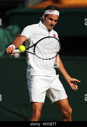 Wimbledon, London, UK. 12. Juli 2019. Wimbledon Tennis Championships, London, UK. Roger Federer, der Schweiz, 2019 Quelle: Allstar Bildarchiv/Alamy leben Nachrichten Stockfoto