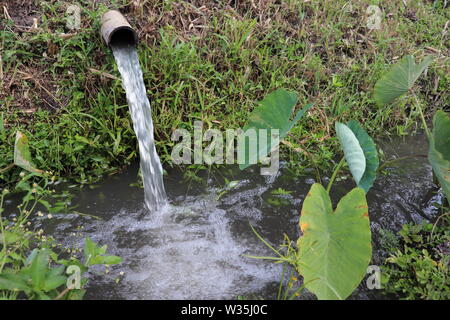 Dusche fließendes Wasser. Stockfoto