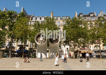 Luft Dirigieren an Centre Pompidou Quadratische Rohre sichtbar, Paris Frankreich Stockfoto