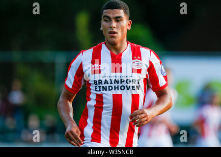 Eindhoven, Niederlande. 12. Juli, 2019. OOSTERHOUT, 12-07-2019, PSV-Aris Saloniki. Vor der Saison 2019-2020. Freundschaftsspiel. PSV player Zakaria Aboukhlal während des Spiels PSV-Aris Saloniki. Credit: Pro Schüsse/Alamy leben Nachrichten Stockfoto