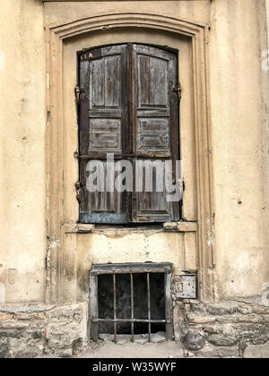 Jahrgang alte hölzerne Fensterläden, Fenster. Studio Foto Stockfoto