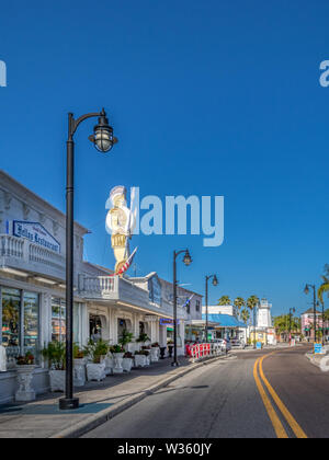 Tarpon Springs, Florida. Eine kleine historische Stadt am Wasser mit einer Geschichte der Taucher und griechischem Einfluss. Stockfoto