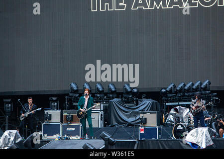 Mailand Italien. 12. Juli 2019. Die englische Rockband DIE AMAZONEN führt live auf der Bühne im Stadio San Siro Eröffnung der Show von Muse. Stockfoto