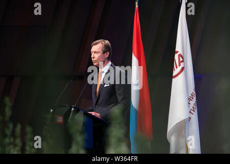 Luxemburg. 12. Juli, 2019. Großherzog Henri von Luxemburg bei der Rede während der Eröffnungszeremonie an der vierten jährlichen Treffen der asiatischen Infrastruktur Investitionsbank (AIIB) in Luxemburg, 12. Juli 2019. Das vierte Jahrestreffen des China-initiierte AIIB trat weg hier am Freitag zum ersten Mal außerhalb von Asien, Zeichnung über 1.000 AIIB Beamte, Vertreter der Mitglieder und Partner, Führungskräfte und Experten. Credit: Zhang Cheng/Xinhua/Alamy leben Nachrichten Stockfoto