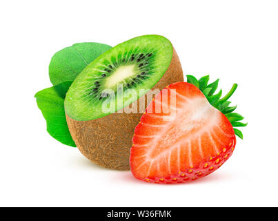 Erdbeeren und Kiwis auf weißem Hintergrund Stockfoto