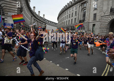 Die berühmten Pride Parade am 6. Juli in London, Großbritannien Stockfoto