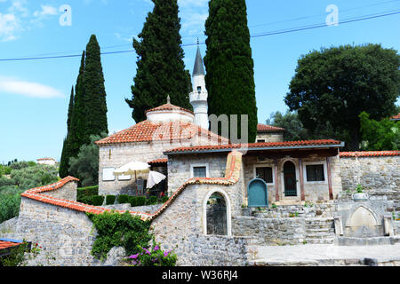 Schöne alte Gebäude in Montenegro Stari Bar. Stockfoto