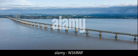 Luftaufnahme der Severn Bridge in der Nähe von Bristol, Vereinigtes Königreich, Stockfoto