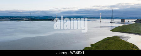 Luftaufnahme der Severn Bridge in der Nähe von Bristol, Vereinigtes Königreich, Stockfoto