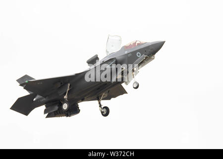 RNAS Yeovilton Yeovilton,, Somerset, UK. 13. Juli 2019 eine F-35B Blitz aus der gemeinsamen RN/RAF 617 Sqadron machte es erstmals auf yeovilton AIr Tag. Die Flugzeuge werden von der Königlichen Navys neue Träger HMS Queen Elizabeth, die im nächsten Jahr Kredit aufnehmen geflogen werden: Fotografieren Nord/Alamy leben Nachrichten Stockfoto