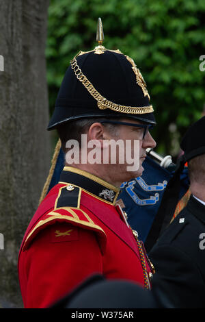 D-Day 75 Jahre Gedenkfeiern in Liverpool War Memorial, die von lokalen regimental Veteranen, hochrangige Arm, Navy und R.A.F Veteranen besucht Stockfoto