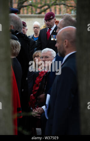 D-Day 75 Jahre Gedenkfeiern in Liverpool War Memorial, die von lokalen regimental Veteranen, hochrangige Arm, Navy und R.A.F Veteranen besucht Stockfoto