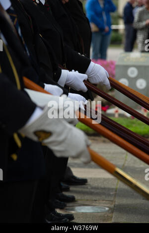 D-Day 75 Jahre Gedenkfeiern in Liverpool War Memorial, die von lokalen regimental Veteranen, hochrangige Arm, Navy und R.A.F Veteranen besucht Stockfoto