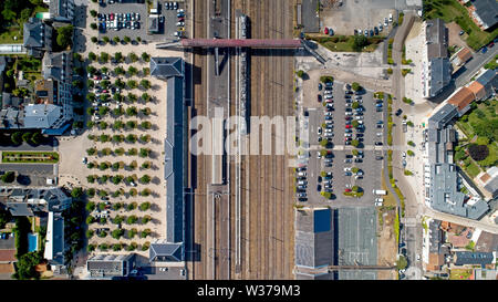 Luftaufnahme von La Roche sur Yon Bahnhof Stockfoto
