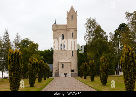 Ulster Tower, Thiepval, Somme, Frankreich. Nordirlands Denkmal an die Männer des 36Th (Ulster) Abteilung aus dem Zweiten Weltkrieg ein. Stockfoto