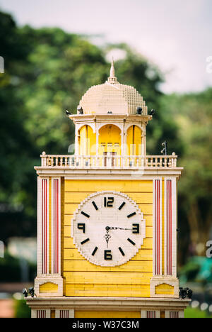 Johor Bahru, Malaysia-18 Nov 2018: LEGO Spielzeug Clock Tower Anzeige in Legoland Stockfoto