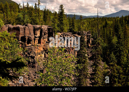 Reise nach Mahood Lake fällt und fällt Canim Lake Im Wells Gray Park im Süden von British Columbia. Stockfoto