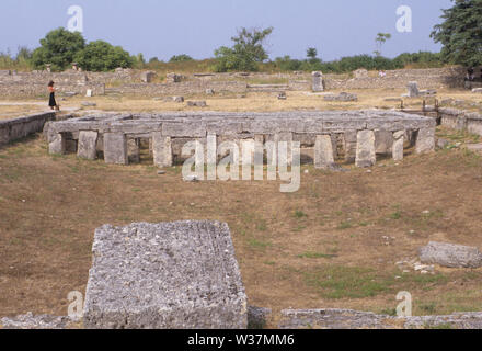 Griechische Tempel. Paestum, Salerno Provinz, Kampanien, Italien Stockfoto