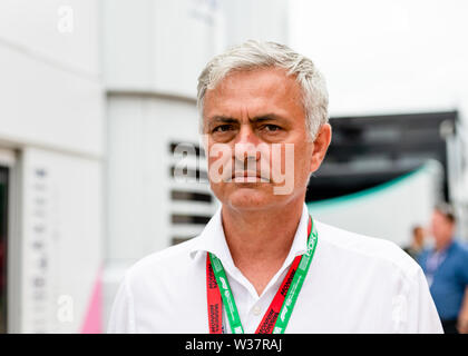 TOWCESTER, Vereinigtes Königreich. 13. Juli 2019. Jose Mourinho besucht das heutige Qualifying in der Formel 1 Rolex Grand Prix von Großbritannien 2019 in Silverstone Circuit am Samstag, Juli 13, 2019 in TOWCESTER, ENGLAND. Credit: Taka G Wu/Alamy leben Nachrichten Stockfoto