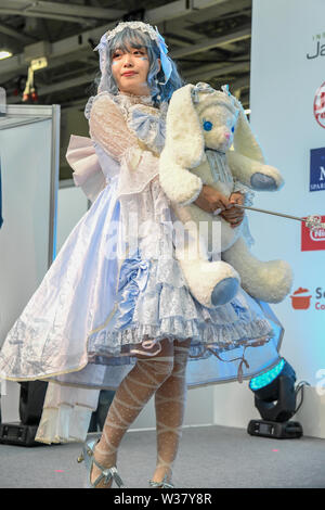 London, Großbritannien. 13. Juli 2019. London, UK. 13. Juli, 2019. London, Großbritannien. 13. Juli, 2019 London, UK. 13. Juli 2019. Hyper J-Style Collection Fashion Show bei Hyper Japan Festival 2019 - Tag 2 Am 13. Juli 2019, Olympia, London, UK. Bild Capital/Alamy Leben Nachrichten Bild Capital/Alamy Leben Nachrichten Bild Capital/Alamy Leben Nachrichten Bild Capital/Alamy leben Nachrichten Stockfoto