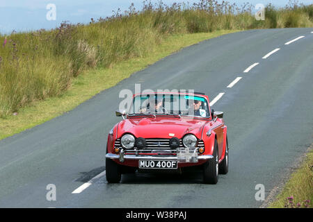 Lancashire Automobil Club von Küste zu Küste 2019; ab dem Midland Hotel in Morecambe und Dunsley Hall im Sandsend in der Nähe von Whitby dieser Oldtimer von Küste zu Küste Rallye Route überquert die Höhen der fantastischen Landschaft in den Trog von Bowland mit Blick über Morecambe Bay. Die Veranstaltung ist offen für klassische und geschätzten Erbe Autos aller Altersgruppen nehmen die Herausforderung an und eine Strecke mit rund 170 Meilen von den Strassen und Autobahnen des ländlichen England. Stockfoto