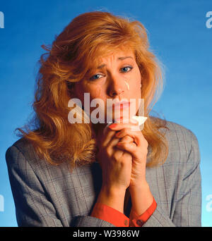 Frau sehr verärgert weinen Tränen Stockfoto