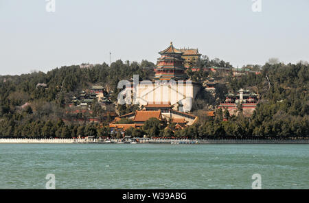 Summer Palace, Beijing, China. Der Sommerpalast in Peking ist eine der wichtigsten touristischen Sehenswürdigkeiten. Sommer Palast ist UNESCO Weltkulturerbe. Longevity Hill, Kunming See Stockfoto