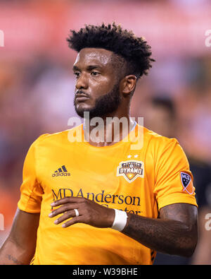 Houston, Texas, USA. 12. Juli, 2019. Houston Dynamo vorwärts Michael Salazar (19) Bei einem Match zwischen Los Angeles FC und Houston Dynamo bei BBVA Stadion in Houston, Texas. Die endgültige LAFC gewinnt 3-1. Maria Lysaker/CSM/Alamy leben Nachrichten Stockfoto