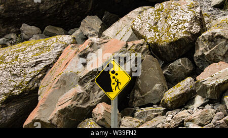 Rocky Folien in einer bergigen Gegend am Fox Glacier, Neuseeland Stockfoto