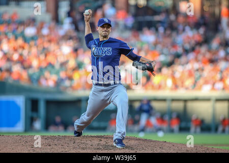 Baltimore, MD, USA. 13. Juli, 2019. Tampa Bay Rays Krug Charlie Morton (50) liefert ein Pitch im zweiten Inning des zweiten Spiel eines Double header zwischen der Tampa Bay Rays und die Baltimore Orioles in Camden Yards, Baltimore, MD. Jonathan Huff/CSM/Alamy leben Nachrichten Stockfoto