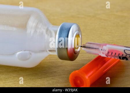 Insulin Spritze und Flasche Stockfoto