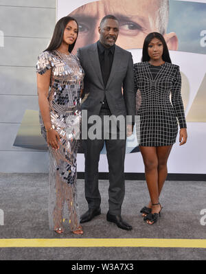 Los Angeles, USA. 13. Juli, 2019. Sabrina Dhowre Elba, Idris Elba, Isan Elba037 kommt bei der Premiere von Universal Pictures' "Fast & Furious präsentiert Hobbs & Shaw" bei Dolby Theater am Juli 13, 2019 in Hollywood, California Credit: Tsuni/USA/Alamy leben Nachrichten Stockfoto