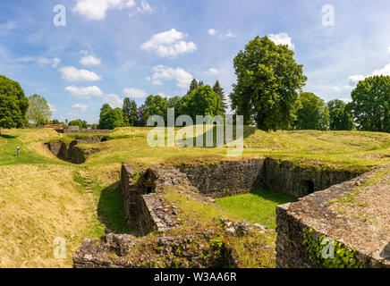 Navarrenx ist ein entzückendes, kleines Bastide, in der schönen Region Béarn befindet. Es war repräsentativ Plus Beau Village Status im Jahr 2014 ausgezeichnet. Stockfoto