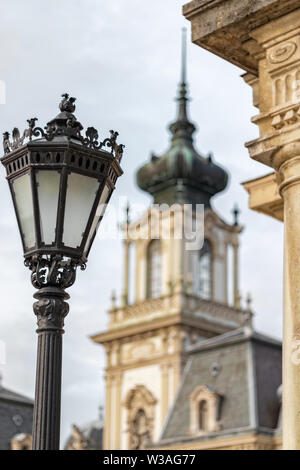 Berühmte ungarische Schloss (Schloss Festetics) in einer Stadt Keszthely. Stockfoto